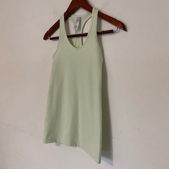 ๐2/$20 Lululemon Ivivva Sz 12 Pastel Green Tank Like New - Picture 5 of 7